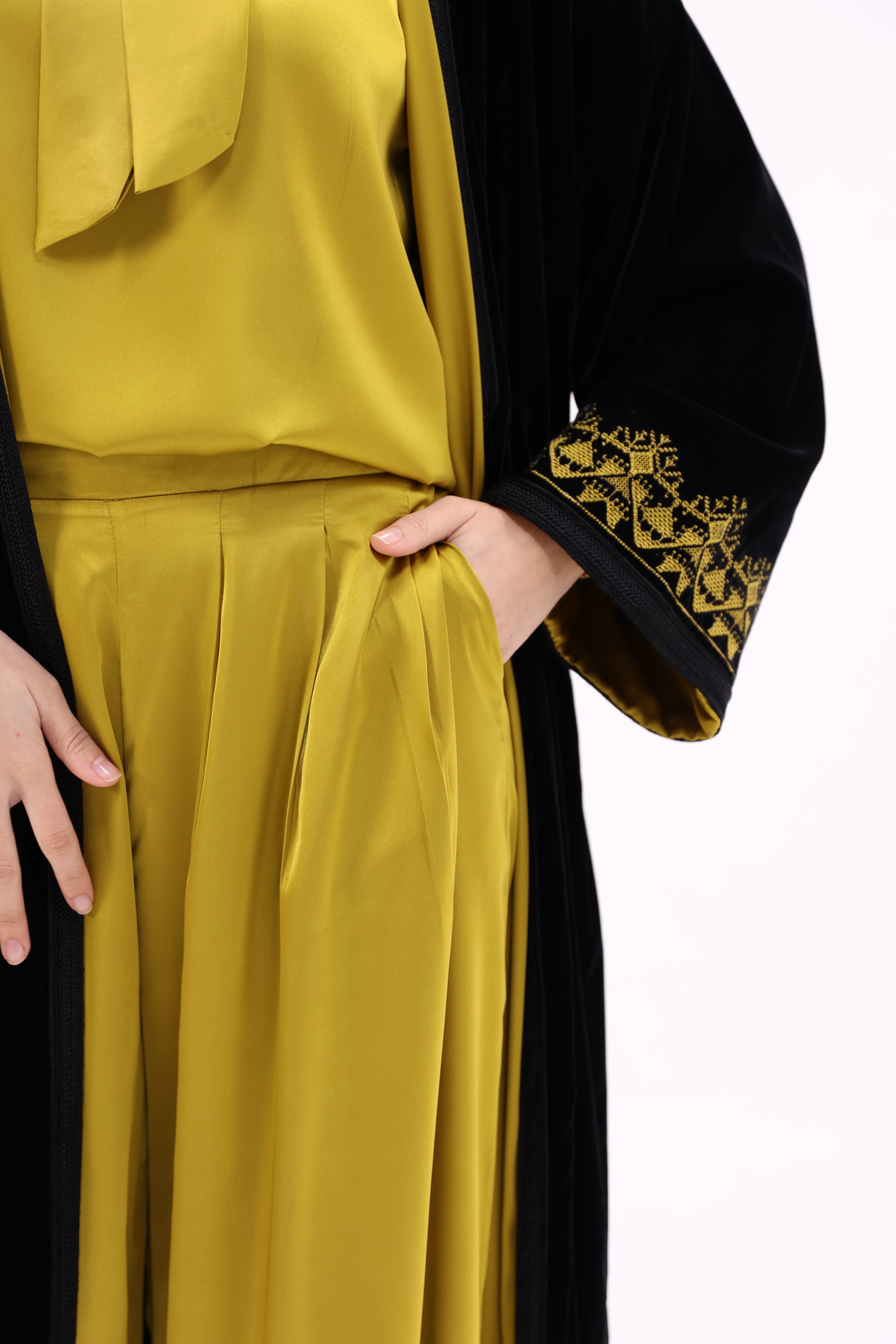 Ensemble 3 pièces en satin et velours ( Kimono & ensemble satin ) - Maraya 2026 - Maraya