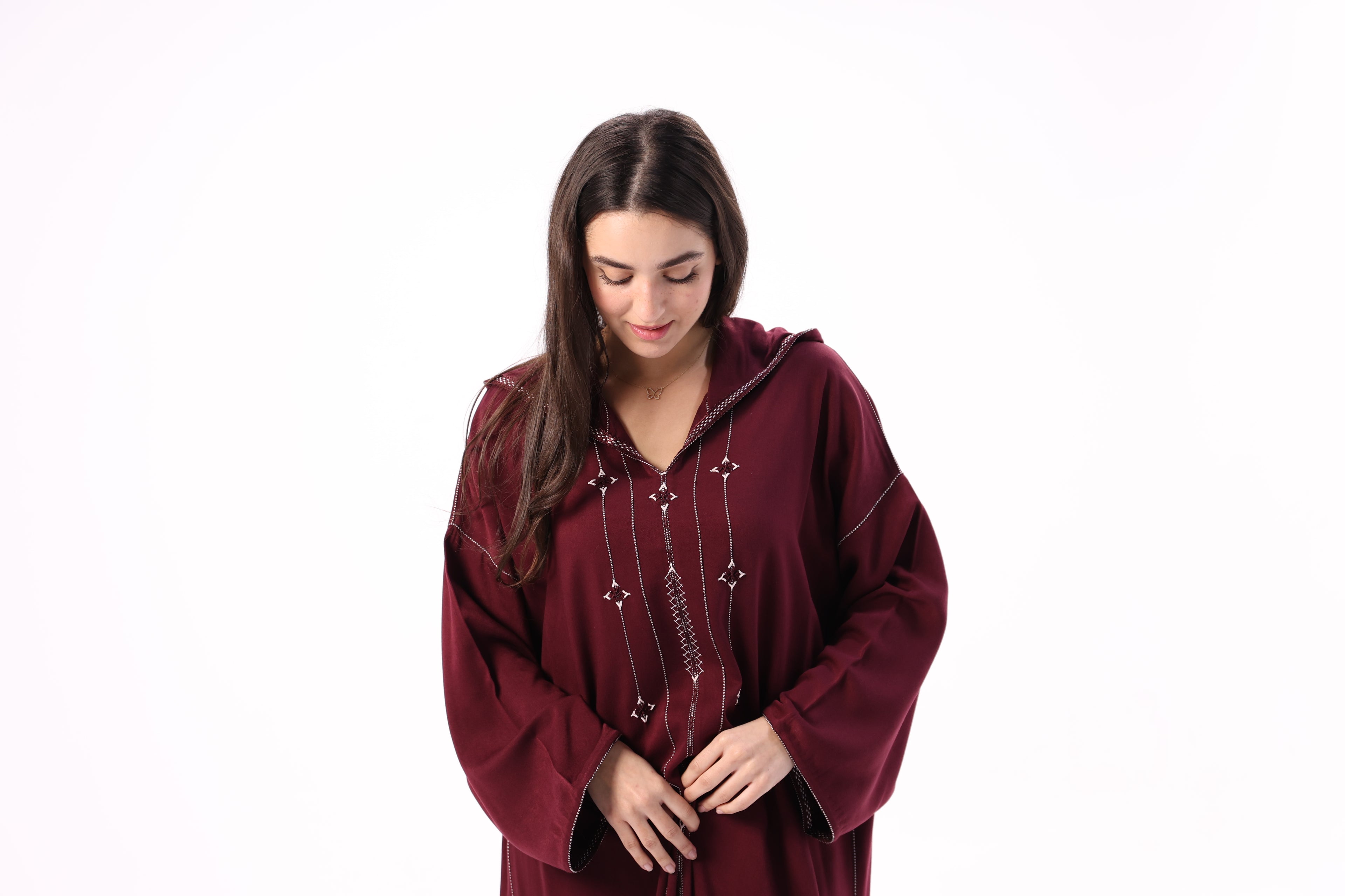 Jellaba Marocaine en Tissu Mlifa – Broderie Berchmane 100% Fait Main - Maraya 2026 - Maraya