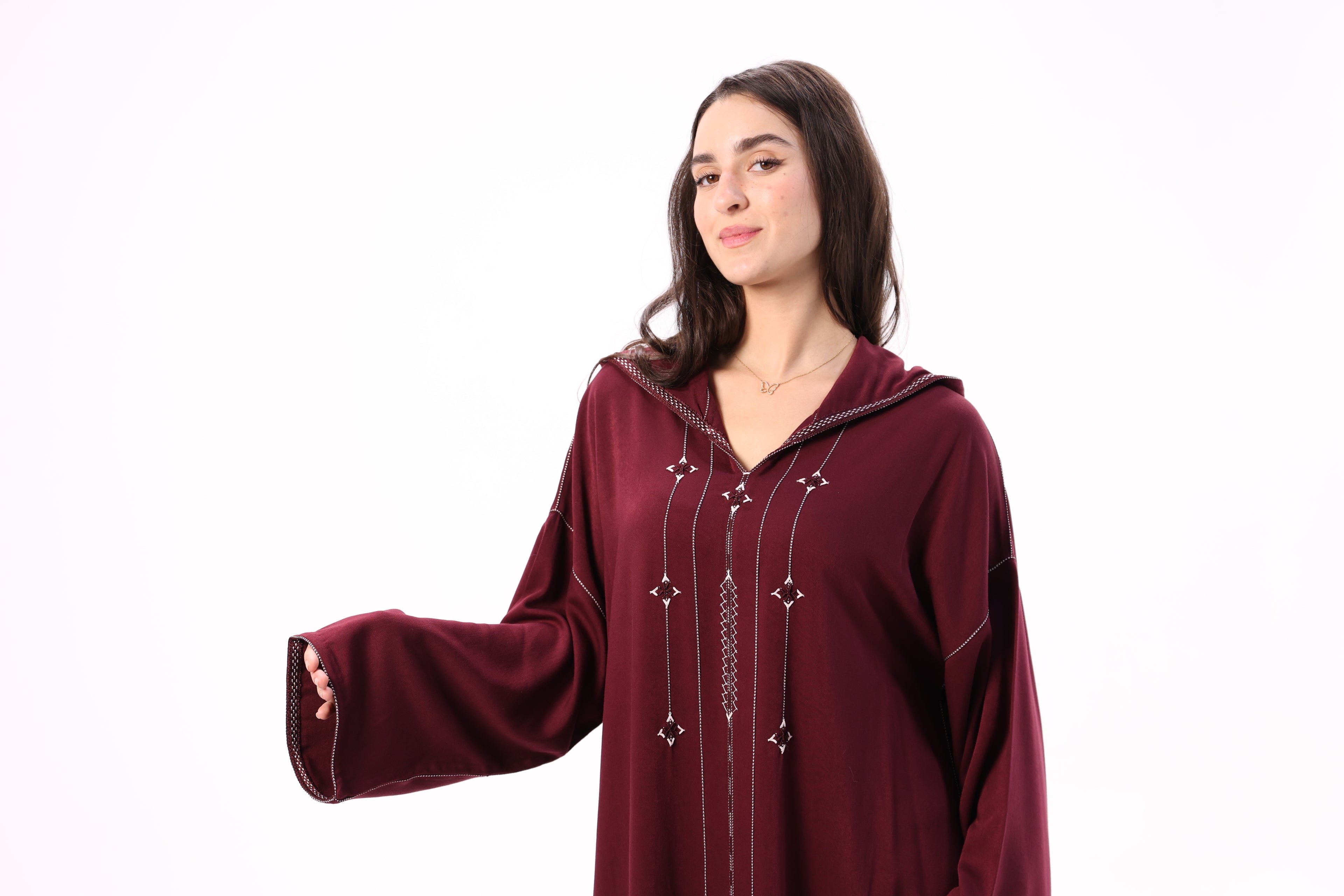 Jellaba Marocaine en Tissu Mlifa – Broderie Berchmane 100% Fait Main - Maraya 2026 - Maraya