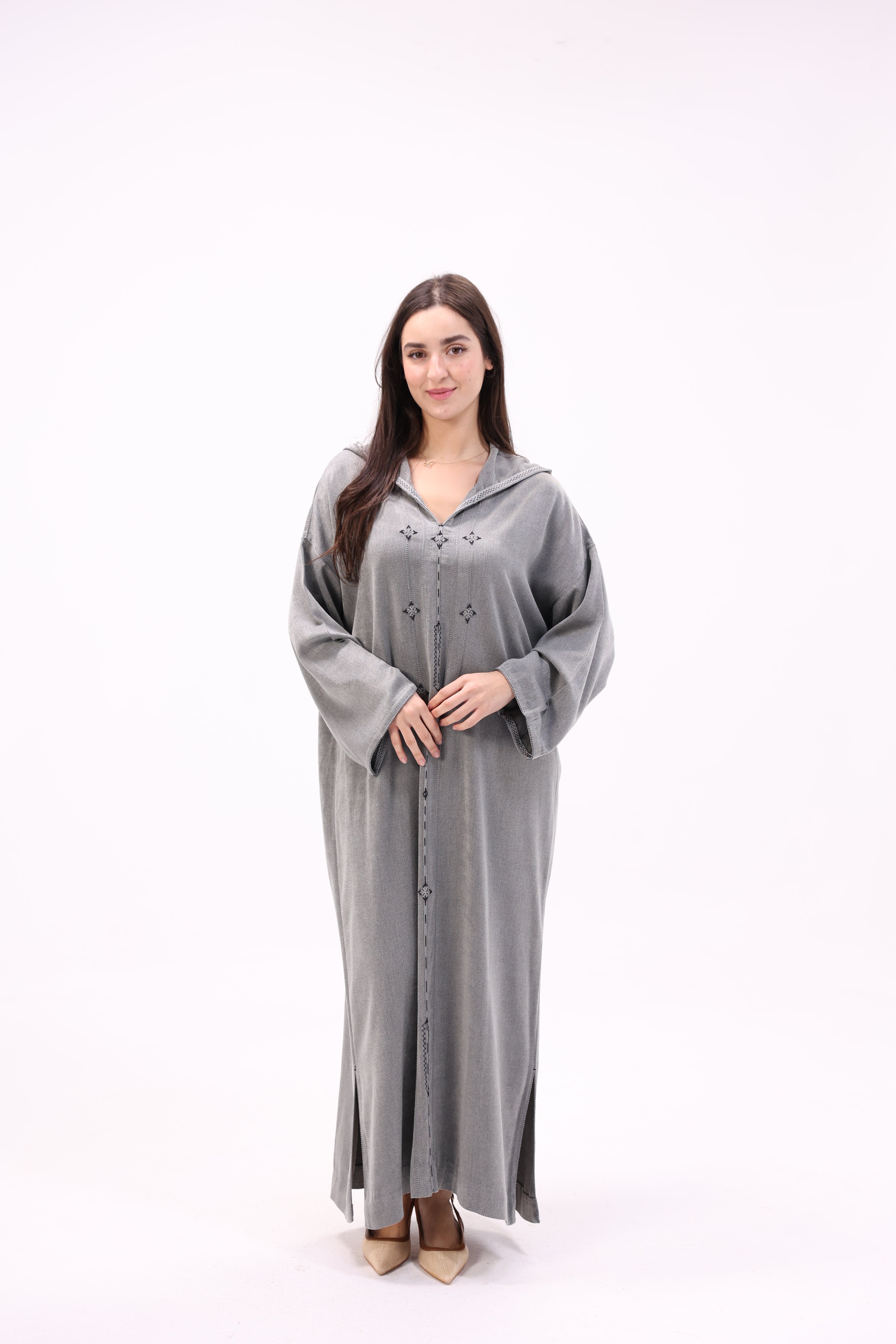 Jellaba Marocaine en Tissu Mlifa – Broderie Berchmane 100% Fait Main - Maraya 2026 - Maraya