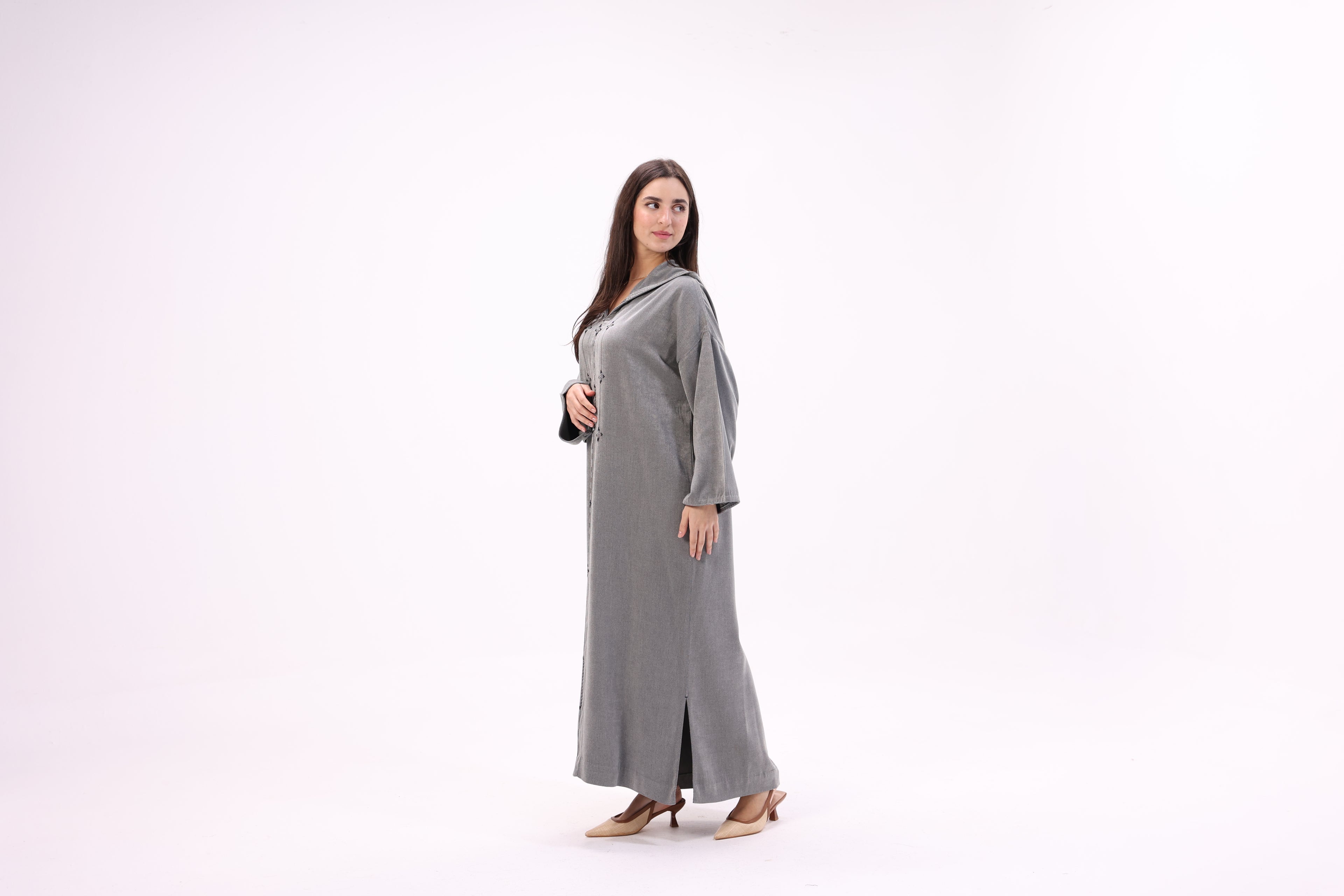 Jellaba Marocaine en Tissu Mlifa – Broderie Berchmane 100% Fait Main - Maraya 2026 - Maraya